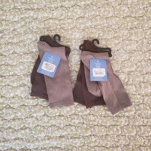 Vera wang trouser socks